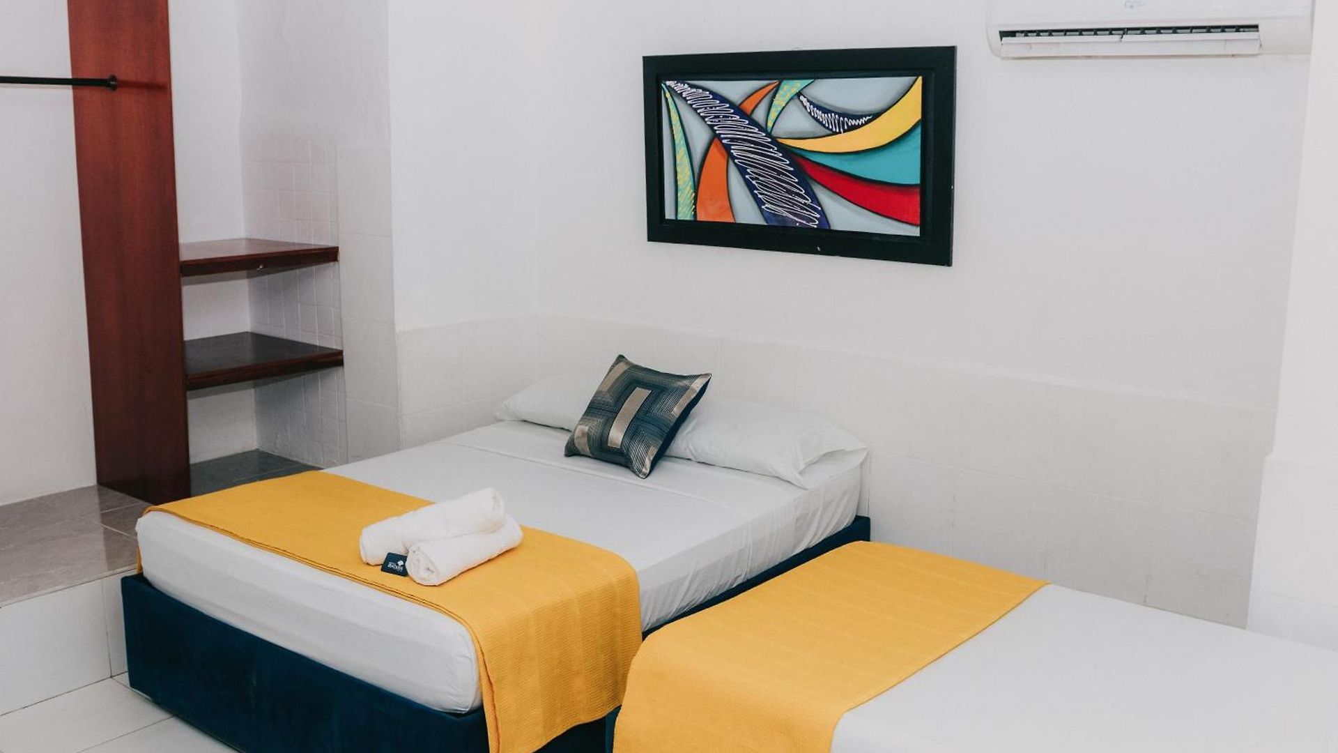 Ibatama Hotel *