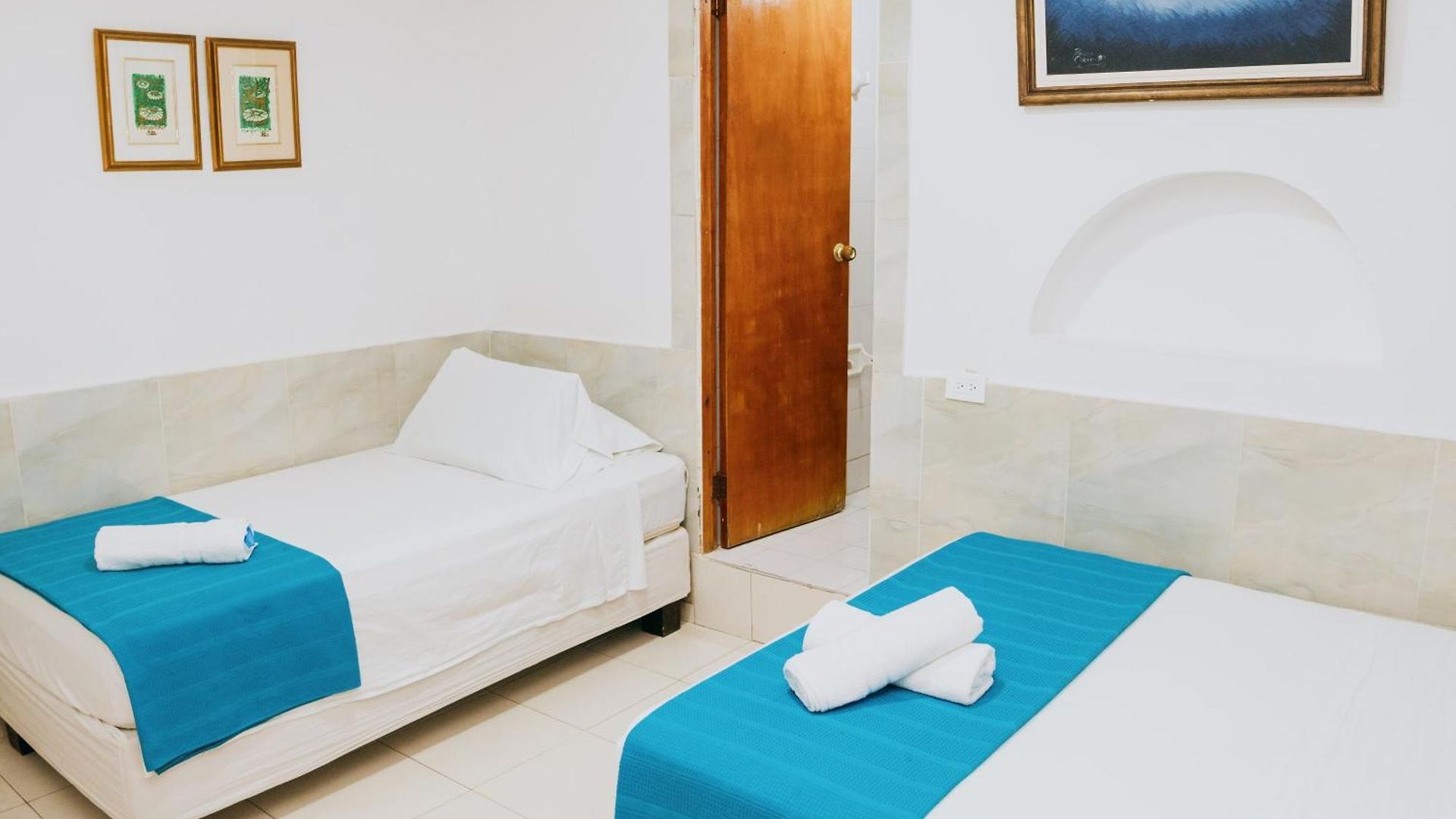 Ibatama Hotel *