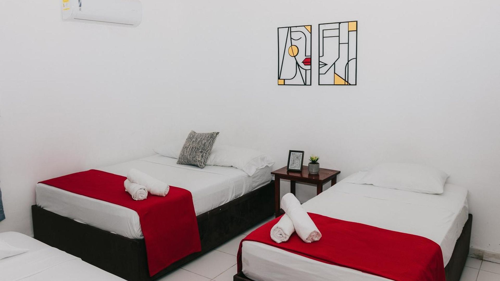 Ibatama Hotel *