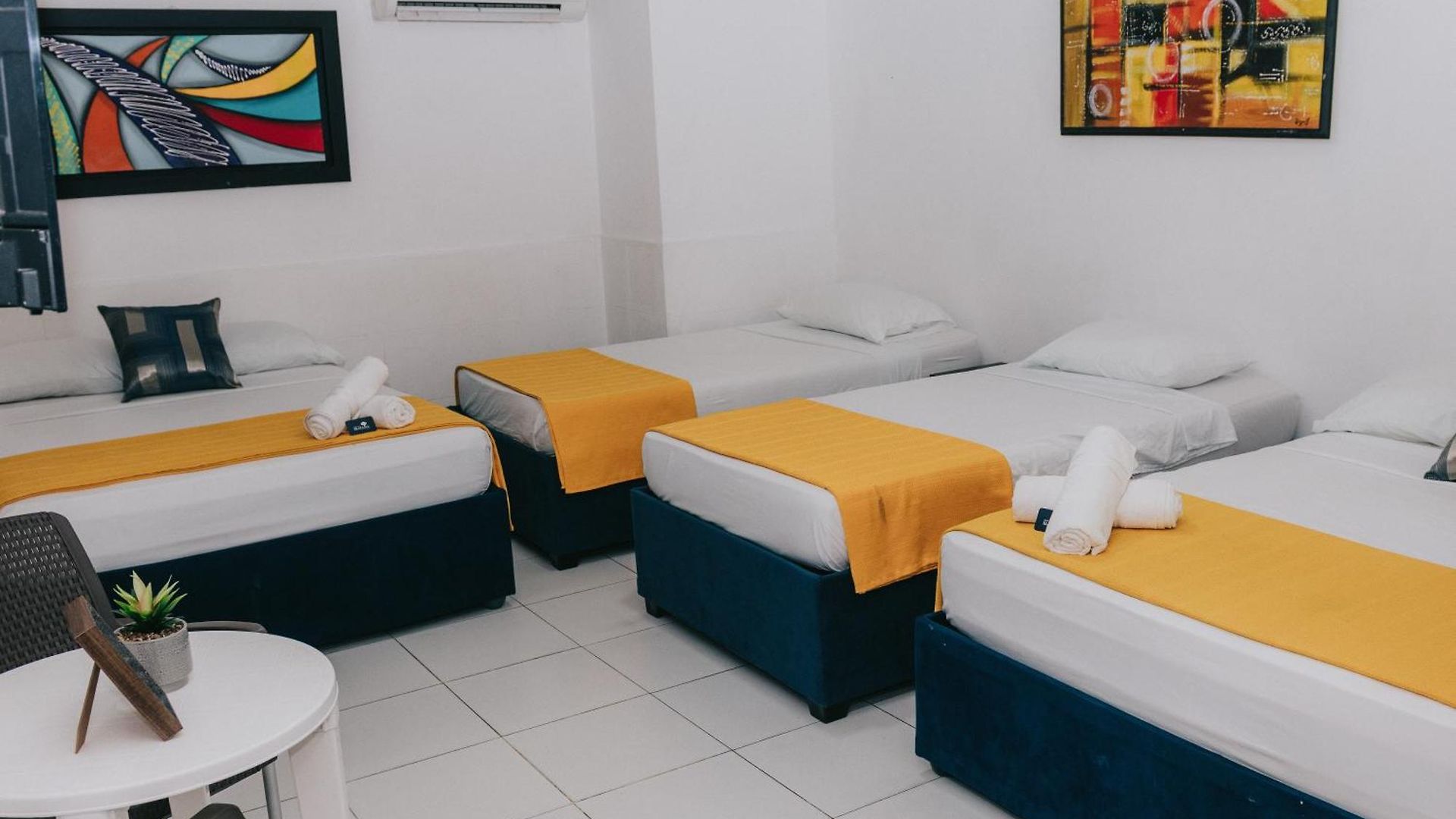 Ibatama Hotel *