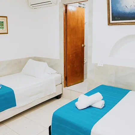 Ibatama Hotel *