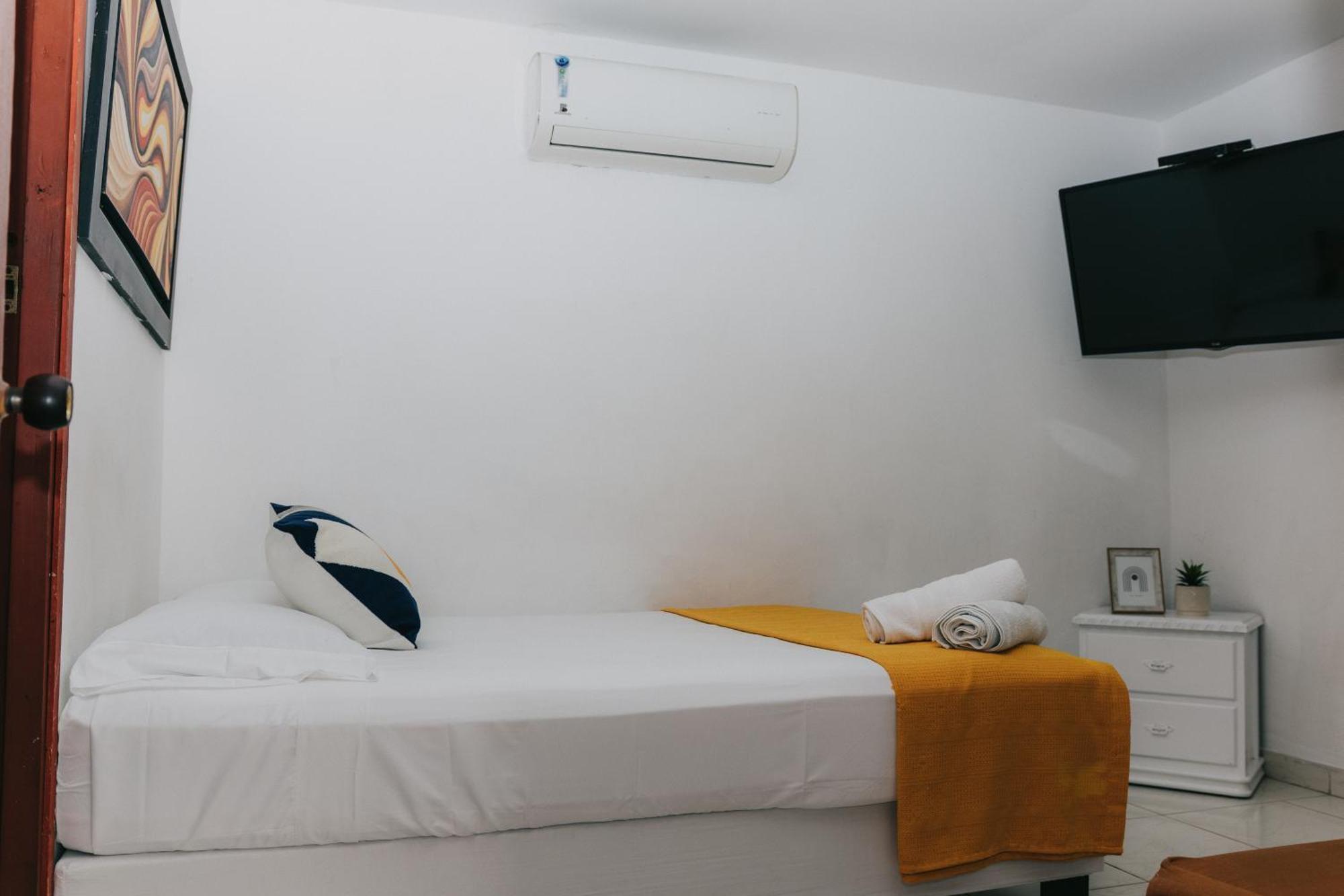 Ibatama Hotel *